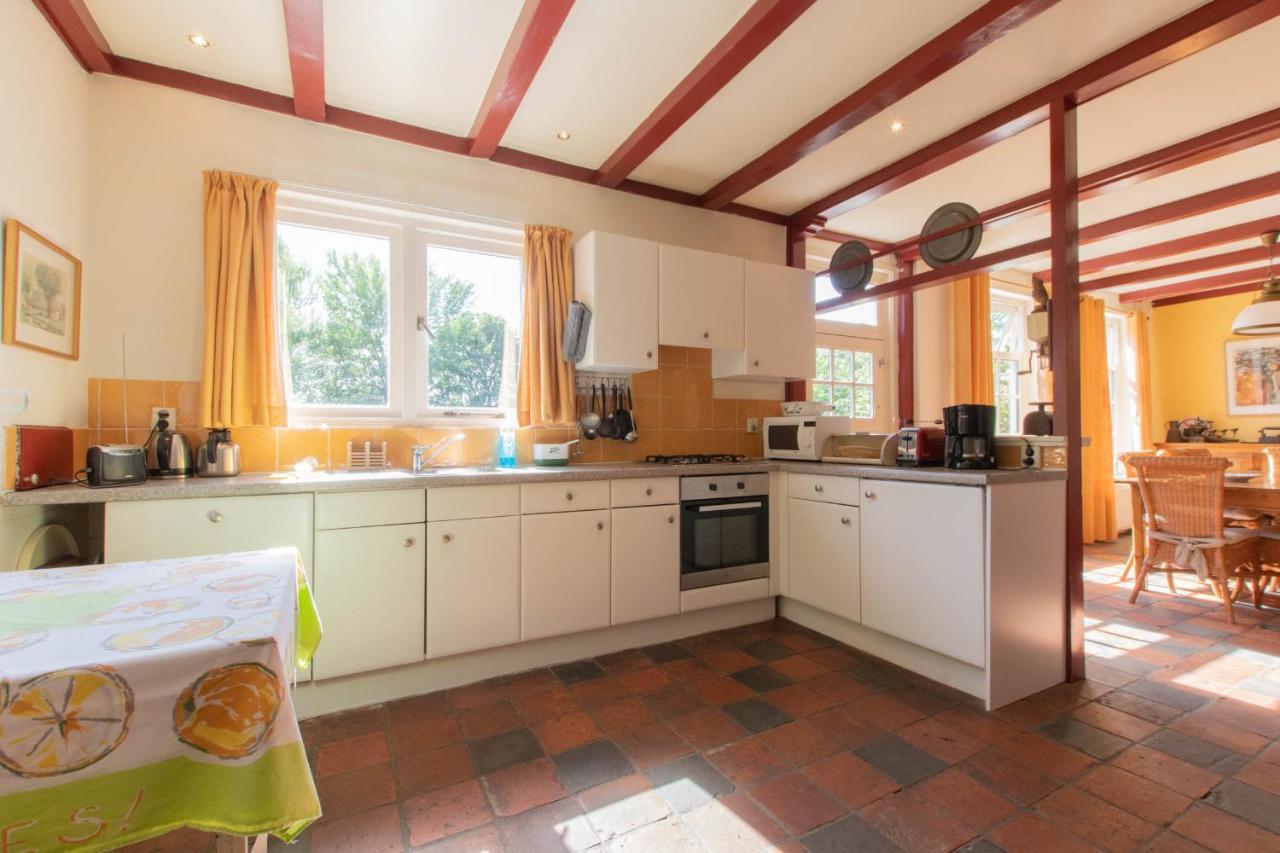 Вилла Landelijk Gelegen Familieboerderij Oudelande Экстерьер фото